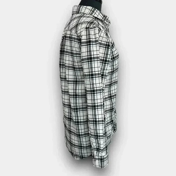Eddie Bauer Women's Black White Plaid Flannel Shirt Classic Fit Casual Top Small - Picture 3 of 10